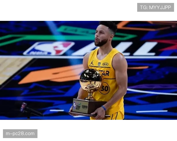 特写:库里在麦迪逊广场花园命中生涯第3500记三分,历史第一人 特写:库里在麦迪逊广场花园命中生涯第3500记三分,历史第一人